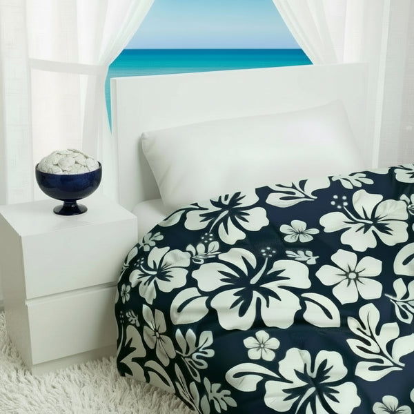 navy blue and white hawaiian flowers comforter